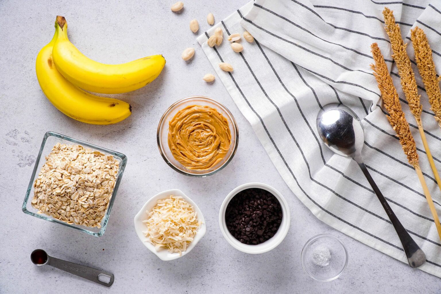Chocolate Peanut Butter Oats Balls ingredients