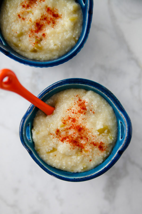 Easy Green Chile Cheese Grits