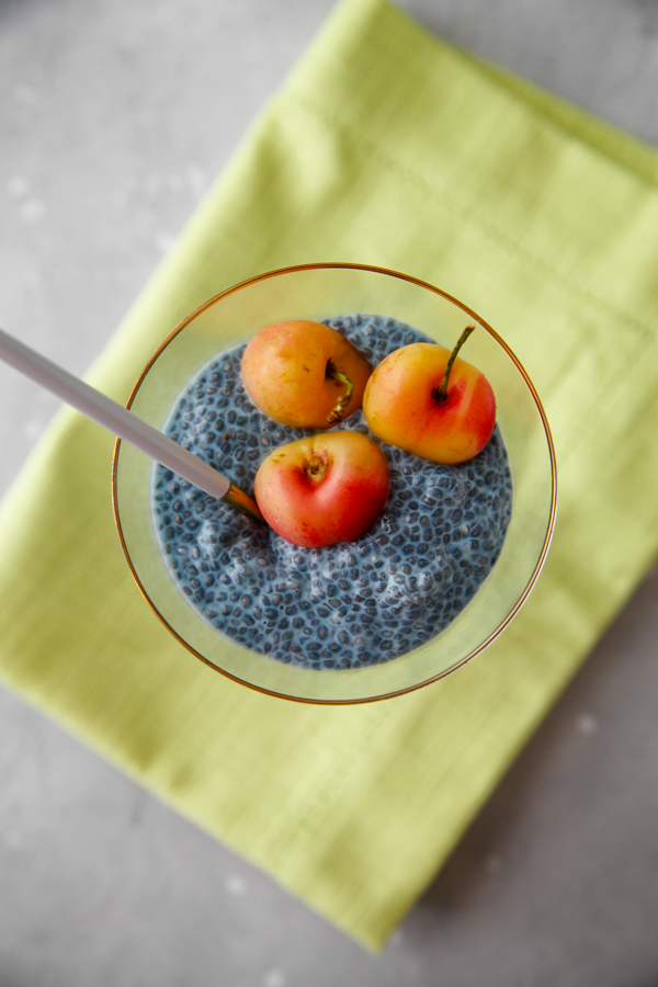 Blue chia pudding Made from spirulina