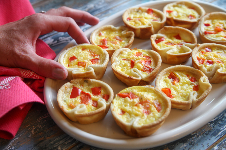 Mini Egg Pies with Pepper Jack and Peppers • Kath Eats