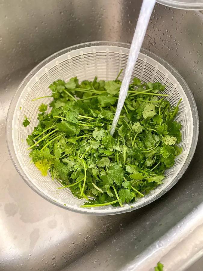 Thai crunch mason jar salad - cilantro