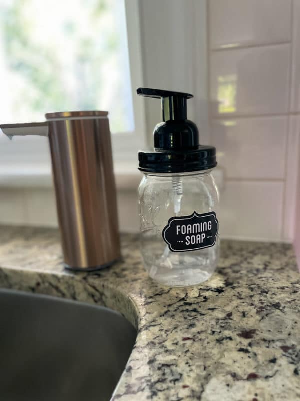 20 Empty Mason Jar Storage Ideas • Kath Eats