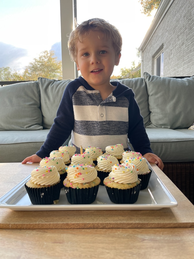 funfetti cupcakes | Birchday + Halloween