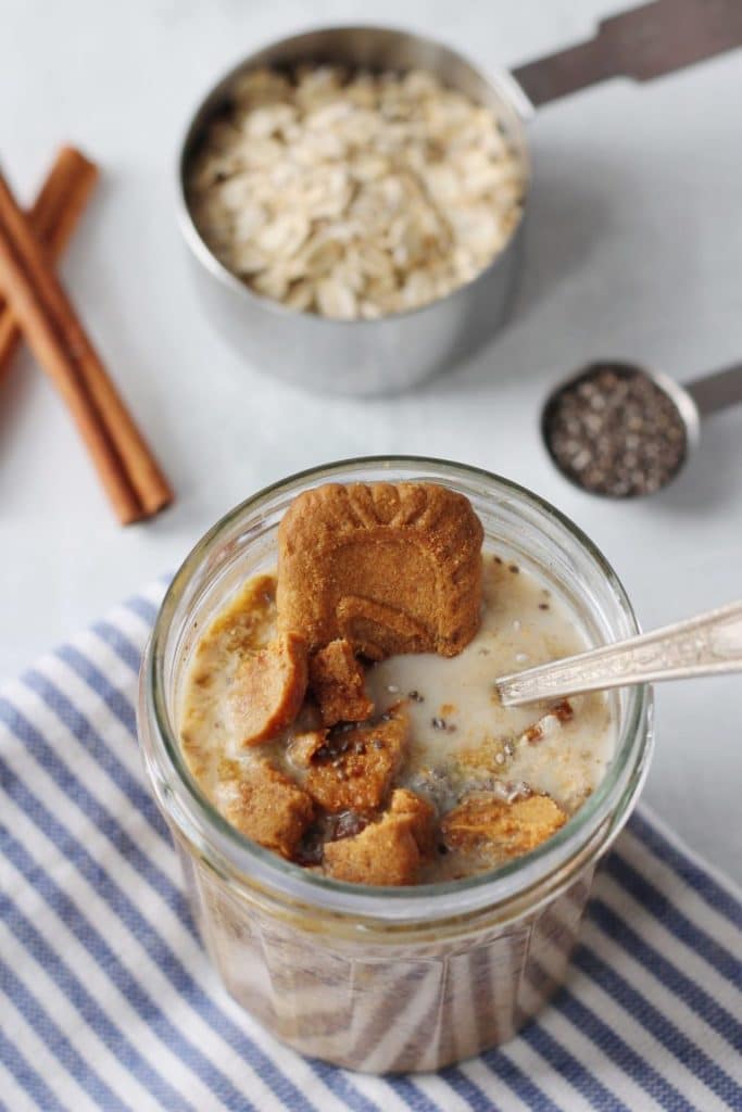 gingerbread overnight oats recipe - Our Favorite Holiday Recipes
