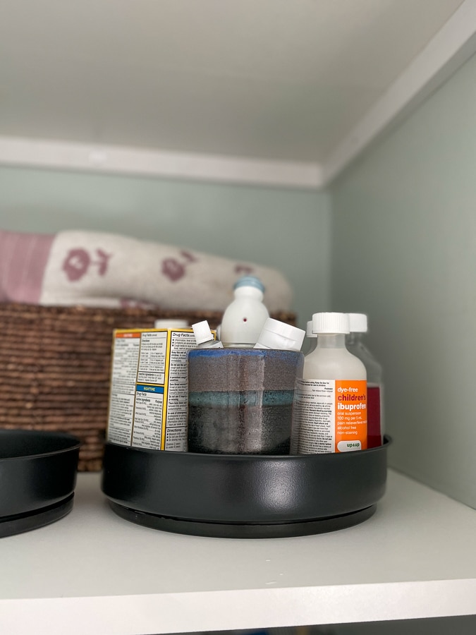 Organizing your medicine cabinet. : r/lifehacks