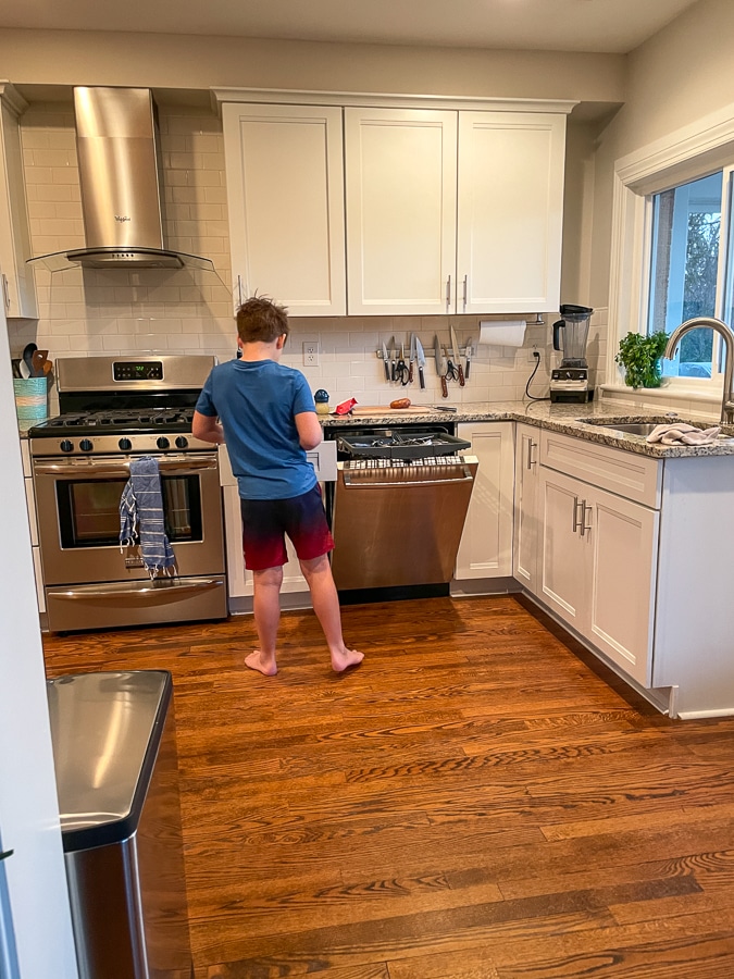 emptying the silverware from the dishwasher | Day In The Life