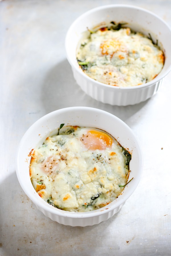 Easy Baked Eggs with Pear, Blue Cheese and Greens