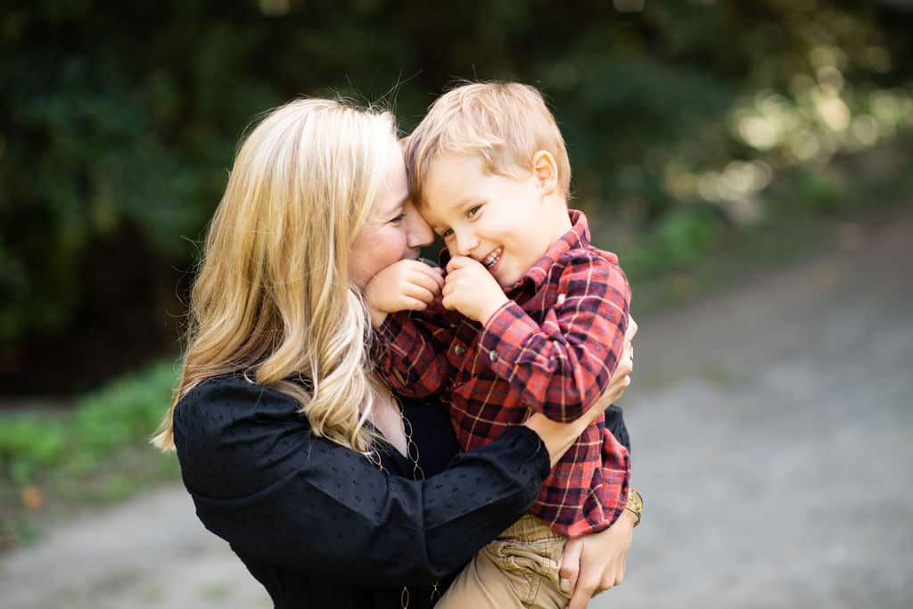 loving mom and son photoshoot