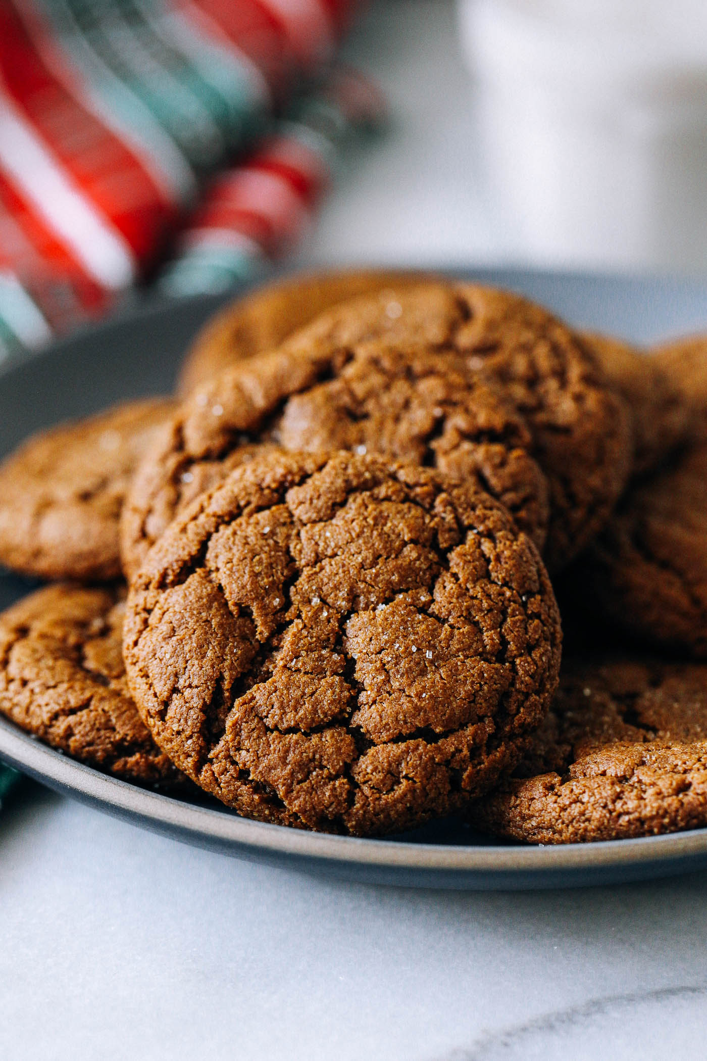 CHEWY GINGER MOLASSES COOKIES | Healthy Holiday Recipes