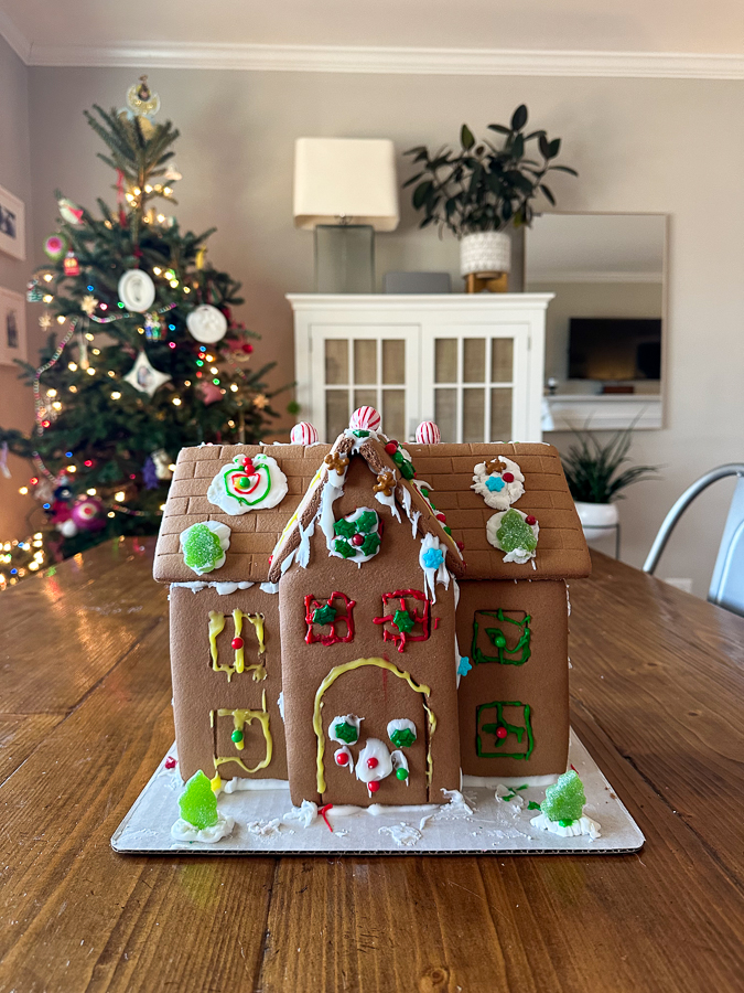 Gingerbread house | Christmas Break 2022 Recap