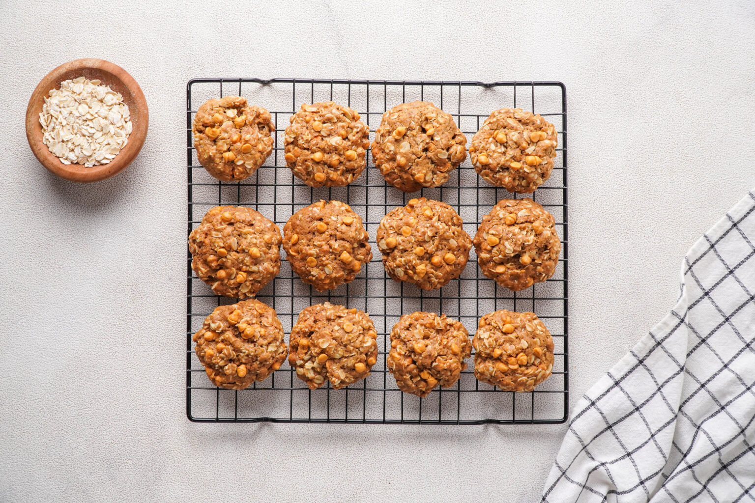 Cool cookies on a wire rack