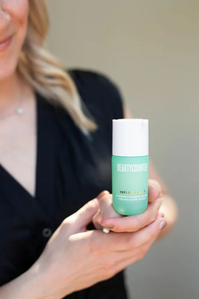 Kath Eats Blogger Kath Younger shares Beautycounter Sale - in photo: Kath holding a product Kath Eats Blogger Kath Younger shares Beautycounter Sale - in photo: Kath holding a product