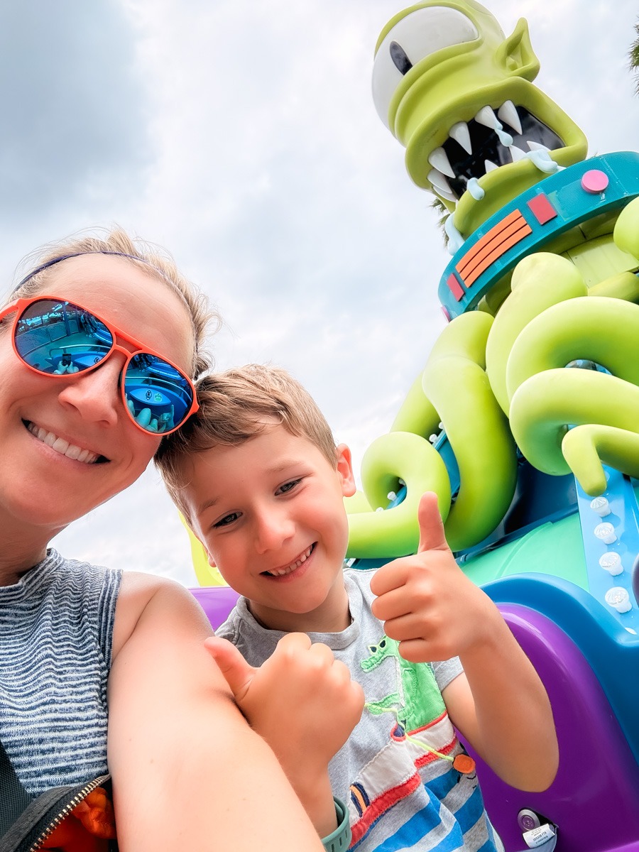 Kath and Birch on alien ride at Universal Studios Florida