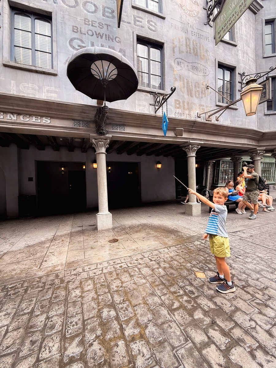 Casting spells in Diagon Alley